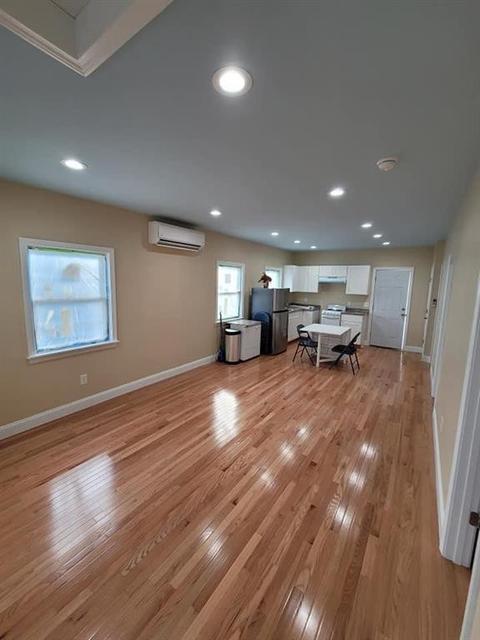15 Huron St, Warwick, RI 02889 photo 3