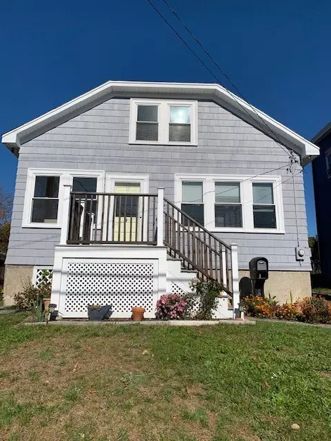 369 Maple Ave, Barrington, RI 02806 photo 1