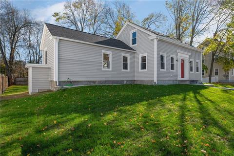 262 Coe St, Woonsocket, RI 02895 photo 5