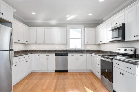 262 Coe St, Woonsocket, RI 02895 photo 2