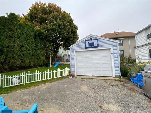 17 Jervis St, Woonsocket, RI 02895 photo 17