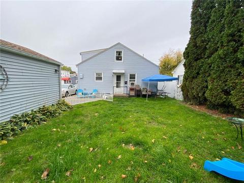 17 Jervis St, Woonsocket, RI 02895 photo 11