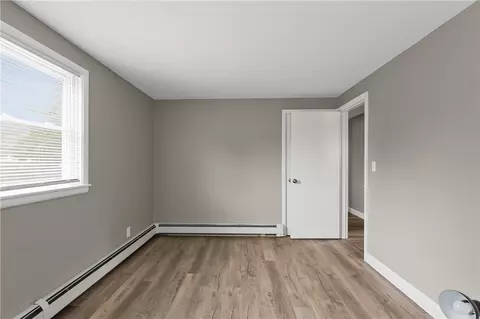 417 Buttonwoods Ave, Warwick, RI 02886 photo 18