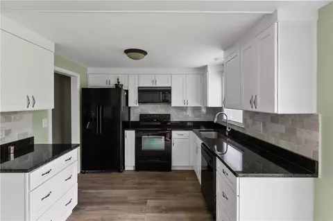 417 Buttonwoods Ave, Warwick, RI 02886 photo 13