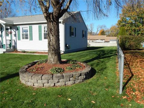 184 Nimitz Rd, Woonsocket, RI 02895 photo 4
