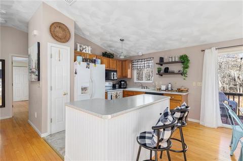 73 Tanner Ave, Warwick, RI 02886 photo 5
