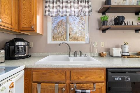 73 Tanner Ave, Warwick, RI 02886 photo 7