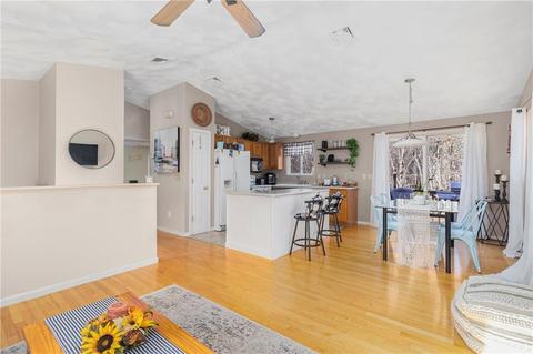 73 Tanner Ave, Warwick, RI 02886 photo 11