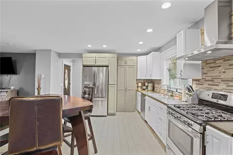 778 Third Ave, Woonsocket, RI 02895 photo 11