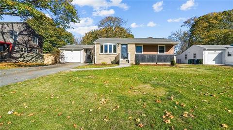 109 Vineyard Rd, Warwick, RI 02889 photo 5