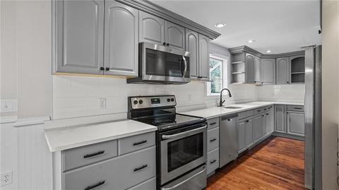 109 Vineyard Rd, Warwick, RI 02889 photo 11