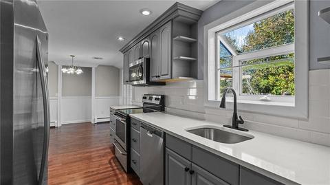 109 Vineyard Rd, Warwick, RI 02889 photo 13