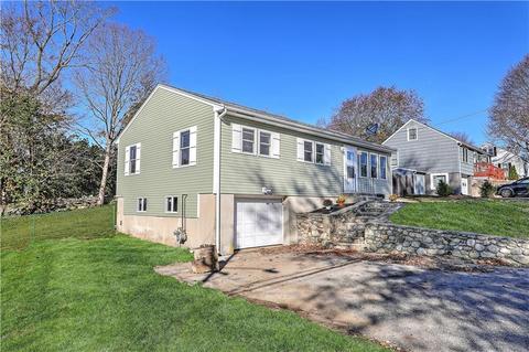 83 Madeleine Ave, Woonsocket, RI 02895 photo 2