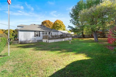 147 Hemond Ave, Woonsocket, RI 02895 photo 11