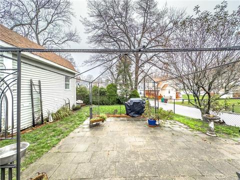 182 Roberta Ave, Woonsocket, RI 02895 photo 18