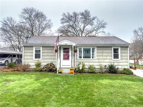 182 Roberta Ave, Woonsocket, RI 02895 photo 1
