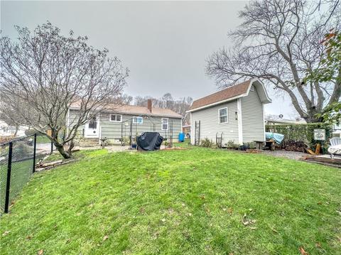 182 Roberta Ave, Woonsocket, RI 02895 photo 3