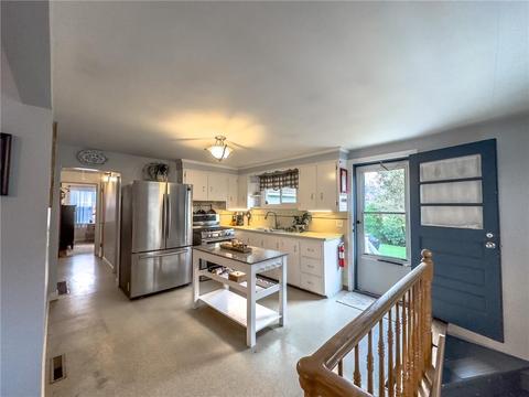 182 Roberta Ave, Woonsocket, RI 02895 photo 8