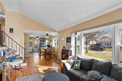 97 Glenbrook Rd, Warwick, RI 02889 photo 7