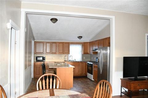 4 Lear Dr, Coventry, RI 02816 photo 8