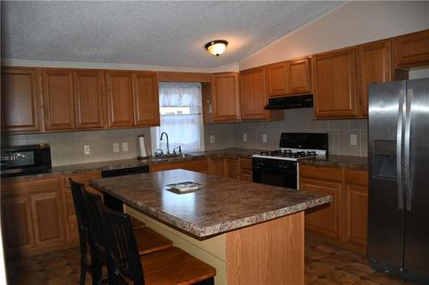 4 Lear Dr, Coventry, RI 02816 photo 5
