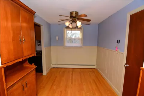 31 Bourbon Pl, Warwick, RI 02888 photo 7