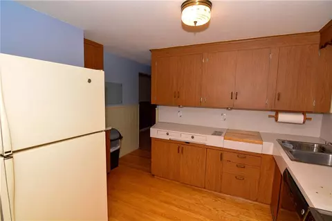 31 Bourbon Pl, Warwick, RI 02888 photo 6