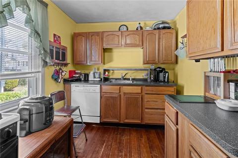 105 Park Ave, Woonsocket, RI 02895 photo 30