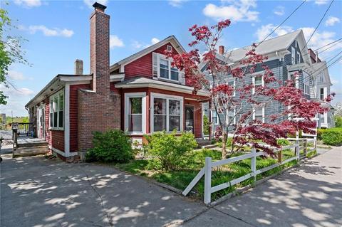105 Park Ave, Woonsocket, RI 02895 photo 2