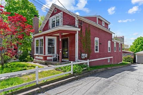 105 Park Ave, Woonsocket, RI 02895 photo 3