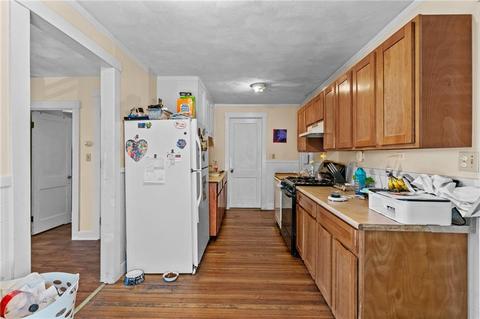 105 Park Ave, Woonsocket, RI 02895 photo 9