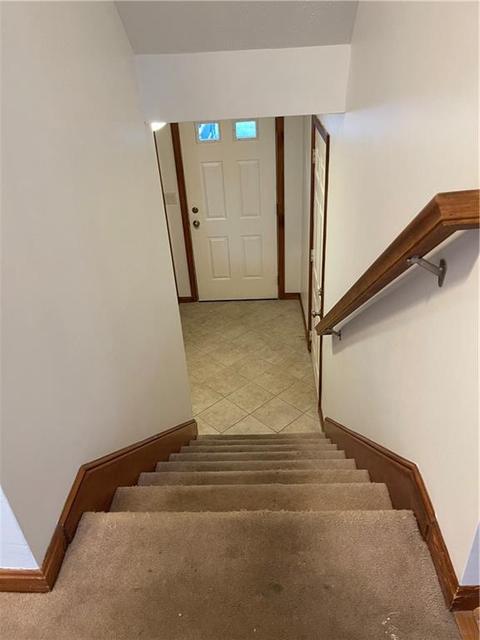 609 Brookhaven Ln, Woonsocket, RI 02895 photo 17