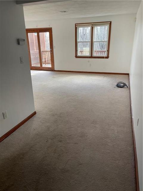 609 Brookhaven Ln, Woonsocket, RI 02895 photo 9