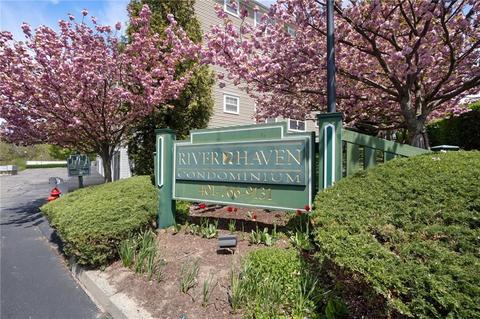 80 Mill St #104, Woonsocket, RI 02895 photo 2