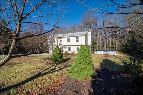 19 Sycamore Dr, Coventry, RI 02816 photo 2