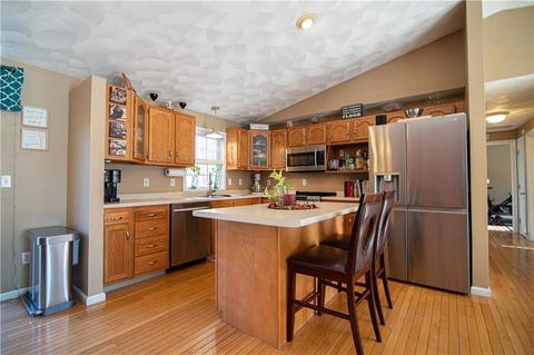 19 Sycamore Dr, Coventry, RI 02816 photo 6