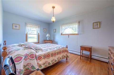 33 Ridge St, Woonsocket, RI 02895 photo 8