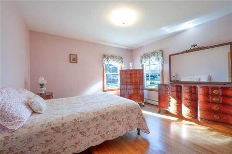 33 Ridge St, Woonsocket, RI 02895 photo 10