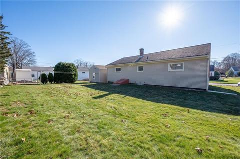 33 Ridge St, Woonsocket, RI 02895 photo 13
