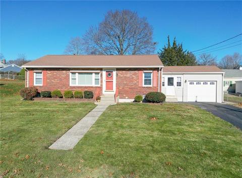 33 Ridge St, Woonsocket, RI 02895 photo 1