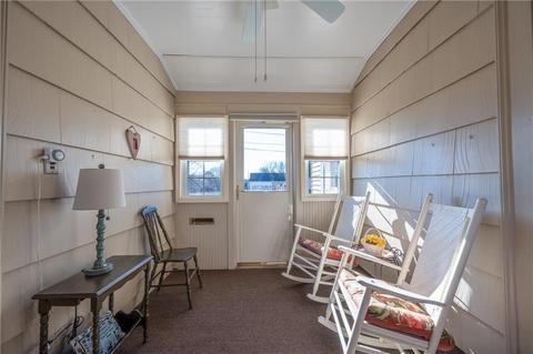 33 Ridge St, Woonsocket, RI 02895 photo 4