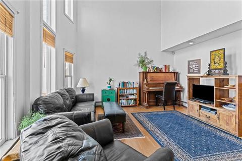 71 Salisbury St, Woonsocket, RI 02895 photo 8
