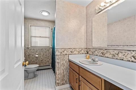 71 Salisbury St, Woonsocket, RI 02895 photo 38
