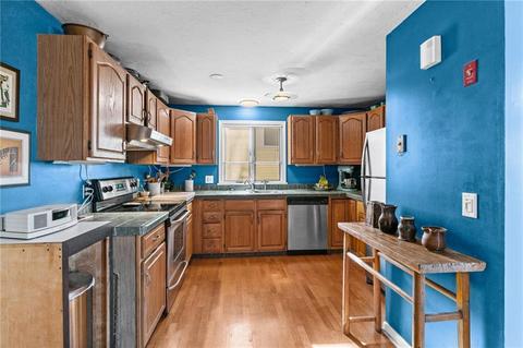 71 Salisbury St, Woonsocket, RI 02895 photo 13