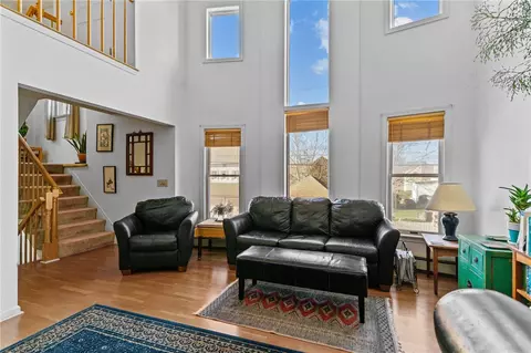 71 Salisbury St, Woonsocket, RI 02895 photo 5