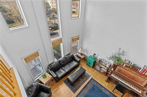 71 Salisbury St, Woonsocket, RI 02895 photo 3