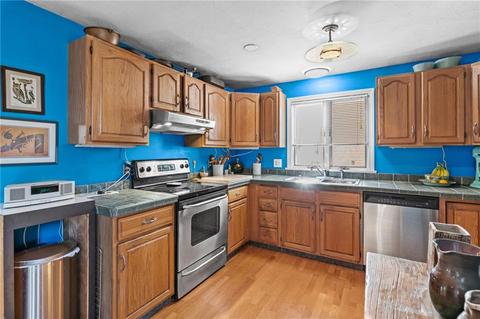 71 Salisbury St, Woonsocket, RI 02895 photo 12