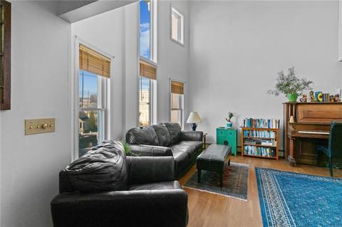71 Salisbury St, Woonsocket, RI 02895 photo 4