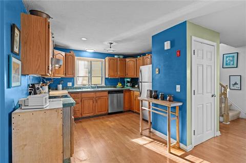 71 Salisbury St, Woonsocket, RI 02895 photo 18