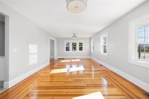 29 Burt St, Warwick, RI 02886 photo 13